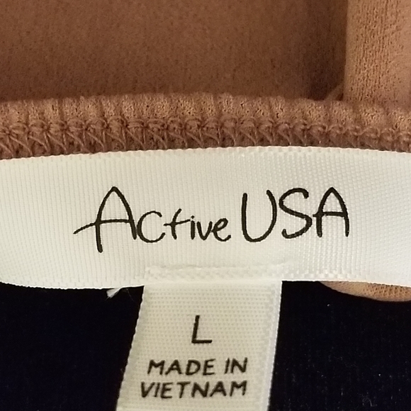 2 Active USA Tops NWT - Picture 6 of 7